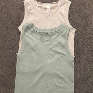 Yogalicious Seamless‎ Stonewash Iris Tank - Taupe/Tan & Light Sage Green
